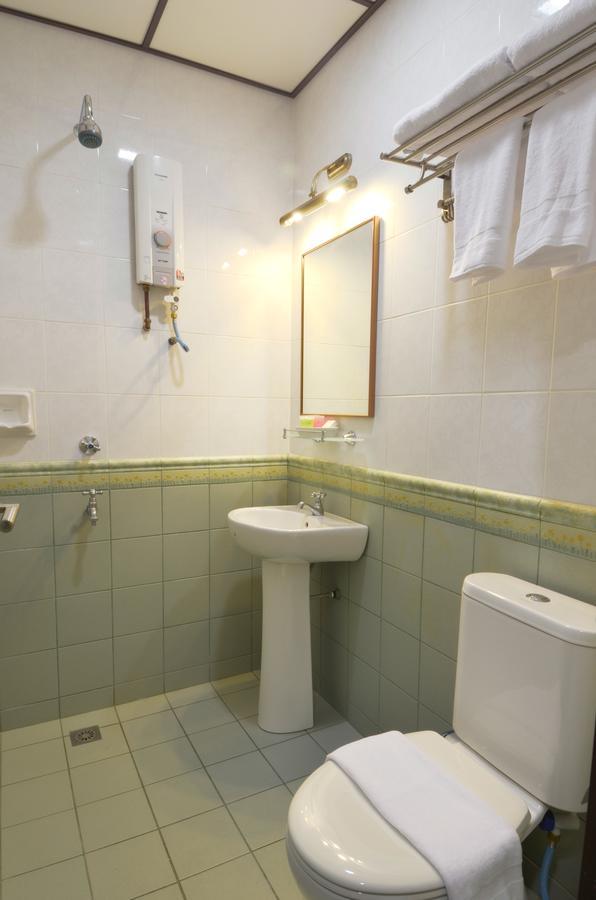 Hotel Kooler Inn Kota Kinabalu Ngoại thất bức ảnh